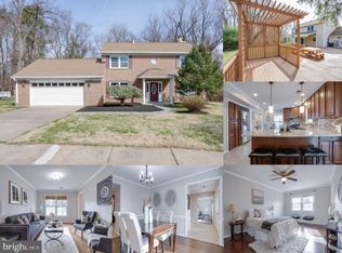 8002 Woodcroft Ct, Dunn Loring, VA 22027