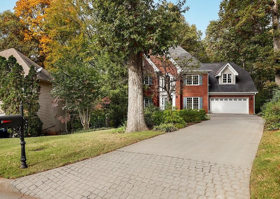 1st image of 302 Riverford Way