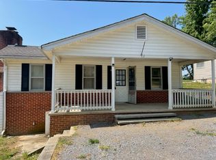 17 Clems Dr, Ranson, WV 25438