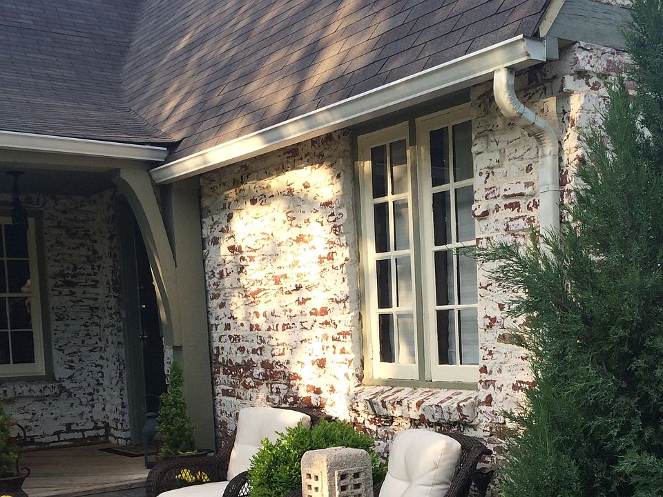 2nd image of 3309 E Archer St