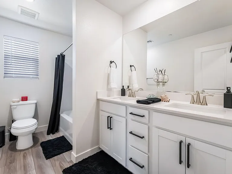 670 Tranquil Peak Ct — Photo 33