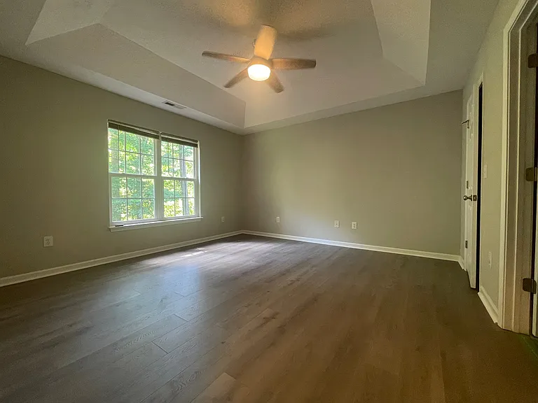 418 Callie Dr — Photo 16