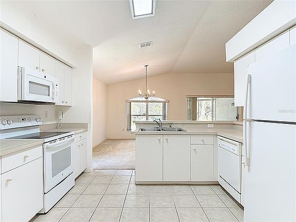 2nd image of 11419 Clear Oak Cir