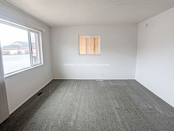 2 Front Room_03062025