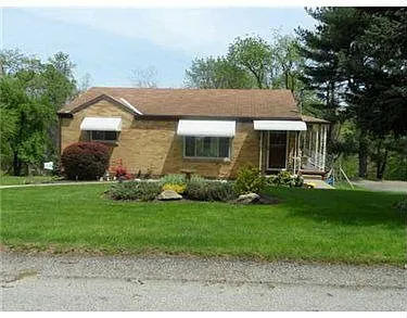 412 Valleyview Dr photo 1