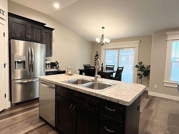 5th image of 3220 Felicity Dr