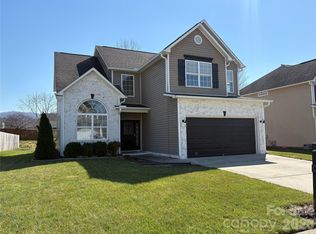 89 Woodfern Rd, Fletcher, NC 28732