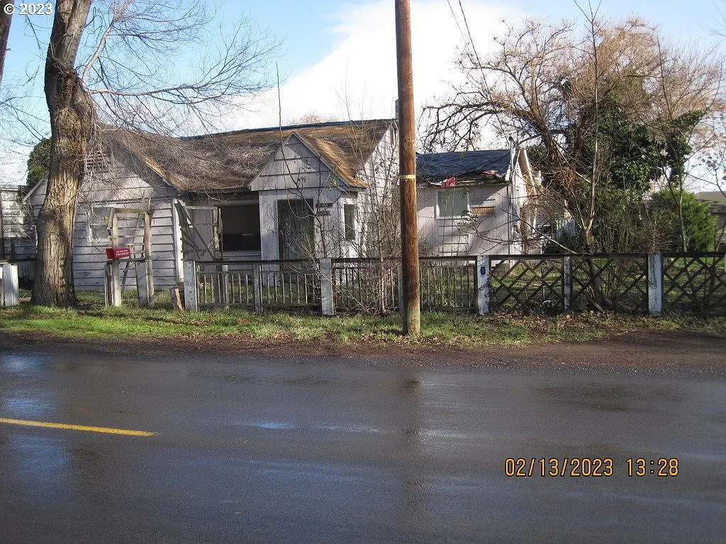 3239 W 7th St photo 1