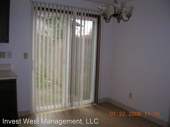5th image of 911 W 29th St APT A