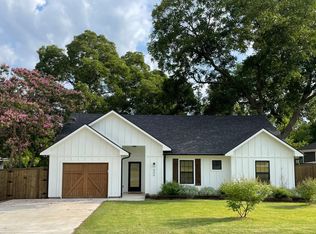 404 William St, Pottsboro, TX 75076