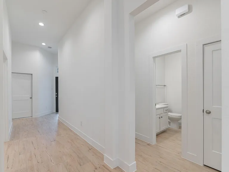 10747 Pine Pink — Photo 18
