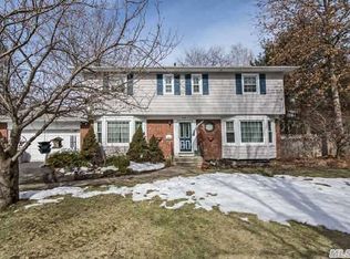 45 Mark Dr, Smithtown, NY 11787