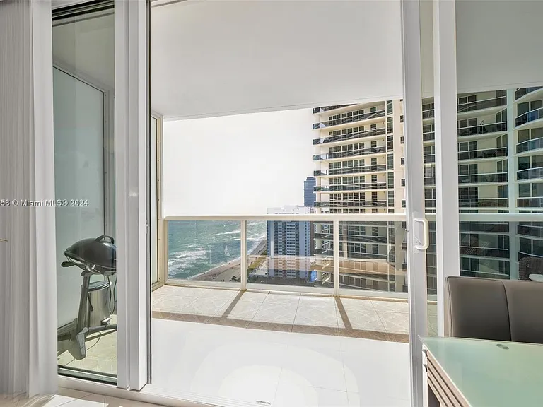 1830 S Ocean Dr #2505 — Photo 13