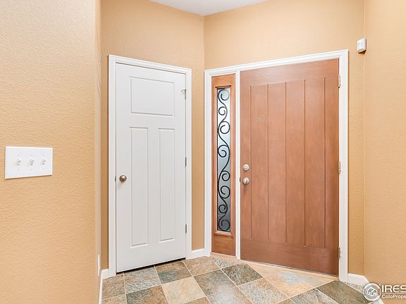 5th image of 790 Village Dr