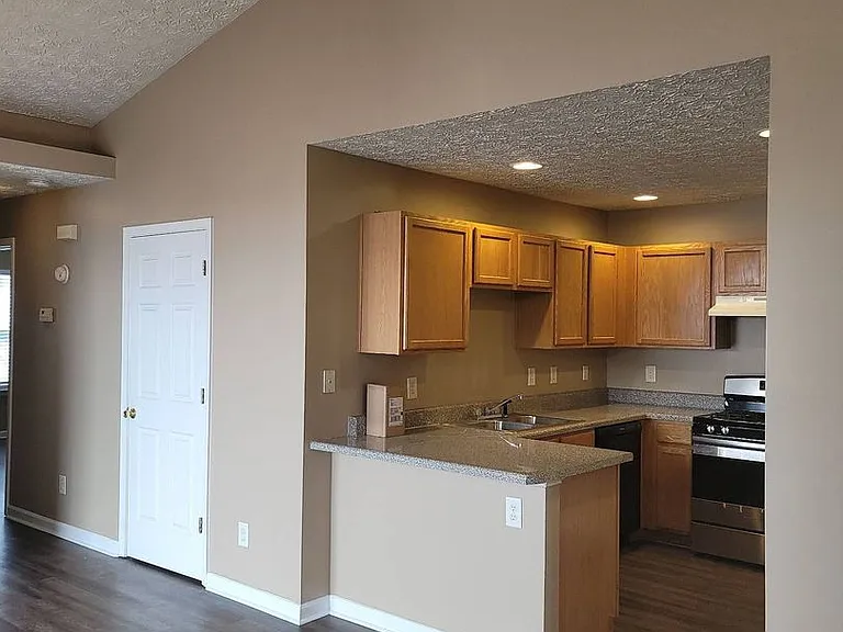180 Ilex Dr — Photo 9