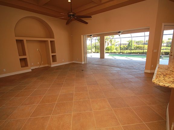 3rd image of 102 Terra Bella Ct