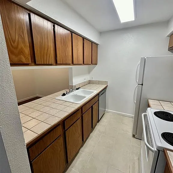 1705 Crossing Pl #132C — Photo 7