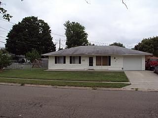 1st image of 492 Woodland Dr