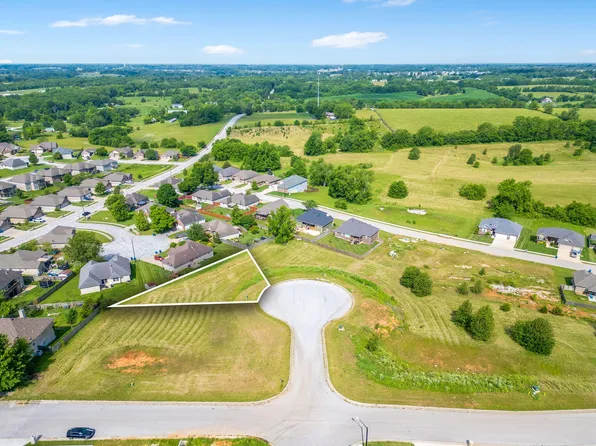 2608 W Summerset Street, Ozark, MO 65721