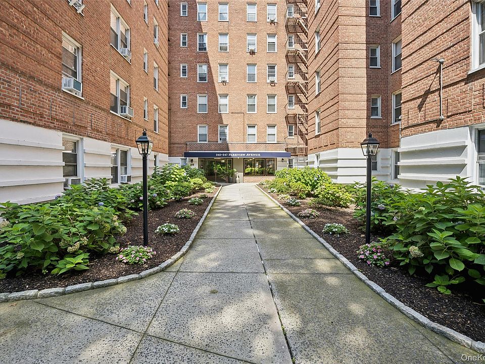 1st image of 247 Parkview Avenue #3P