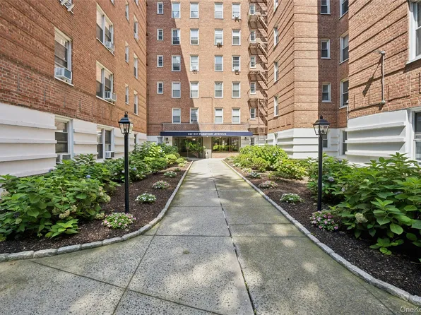247 Parkview Avenue #3P, Bronxville, NY 10708