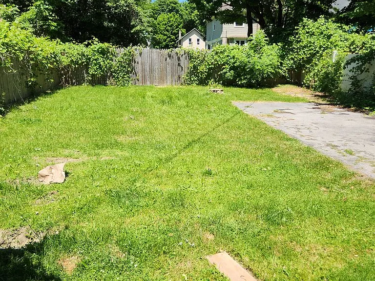 254 Lexington Ave — Photo 5