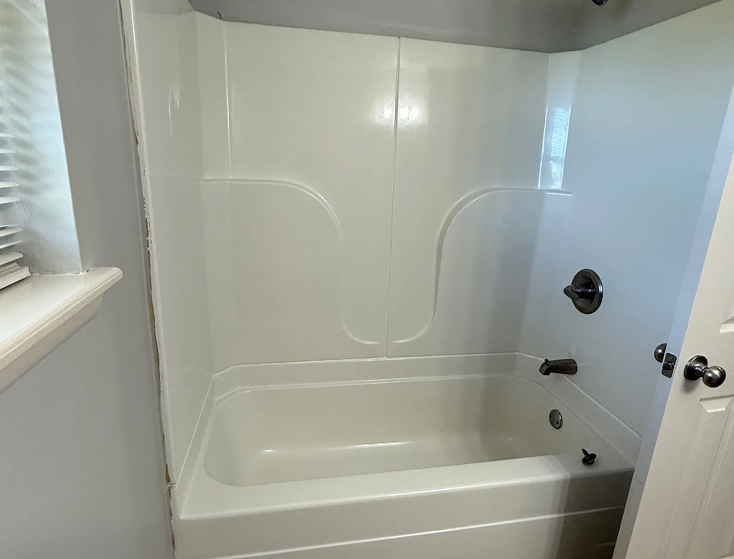 3 bed, 1120 sqft, $1,050 — Photo 3