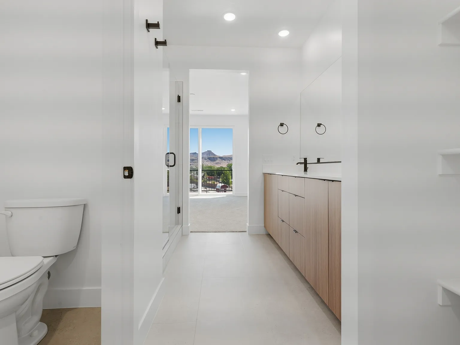 4 bed, 2.5 bath, 1823 sqft, $1,950 — Photo 3