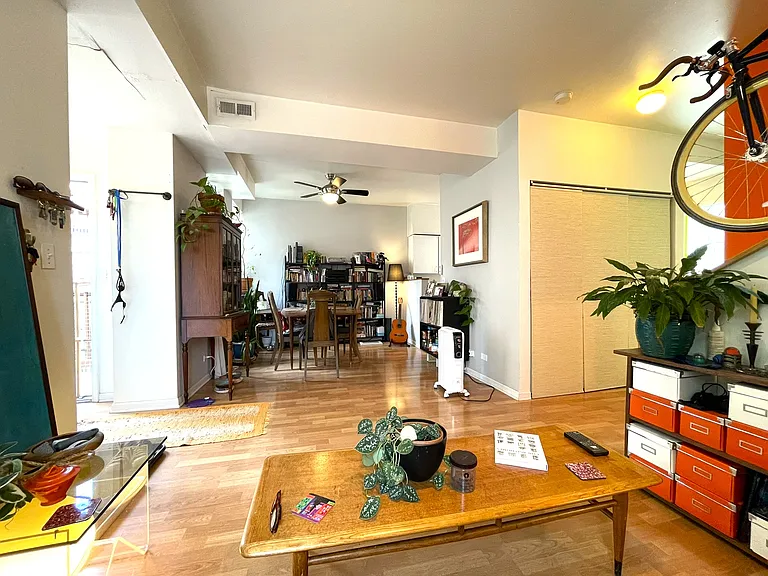 1451 W Huron St #CH — Photo 11