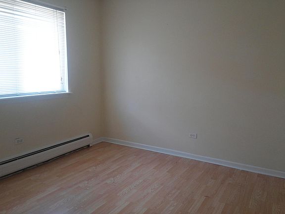 5th image of 10014 Holly Ln