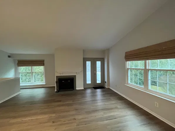 21 Meadow Ln, New Hope, PA 18938