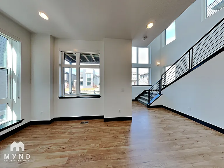 5894 Perth St — Photo 4