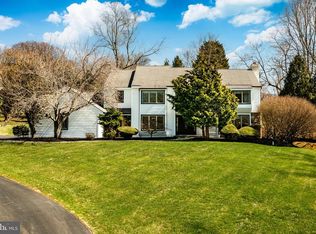 1677 Waterglen Dr, West Chester, PA 19382