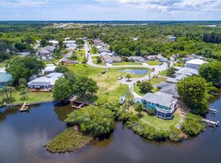 24 Sunset Dr, Sebastian, FL 32958