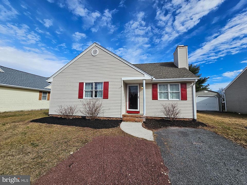 1st image of 1405 Bantry Ln