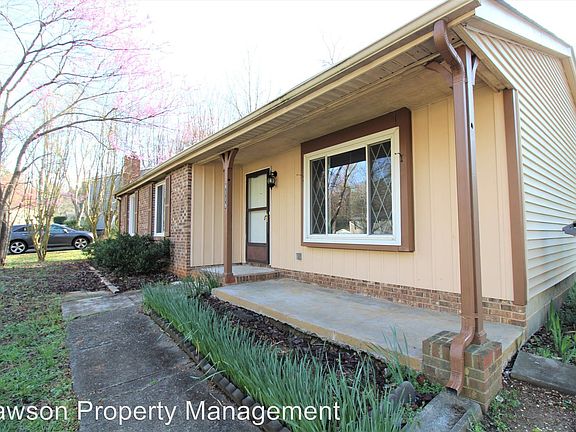 2nd image of 8119 Ivy Hollow Dr