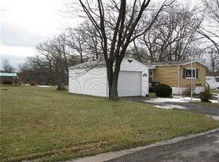 404 Pine Dr, Valencia, PA 16059
