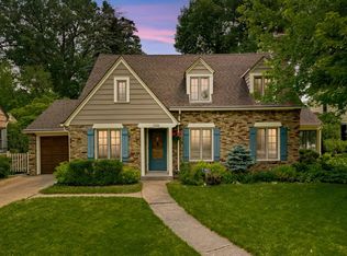 1332 Como Blvd E, Saint Paul, MN 55117