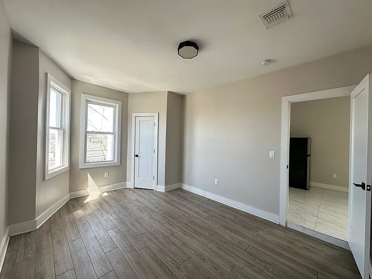 484 Kennedy Blvd #36E — Photo 8