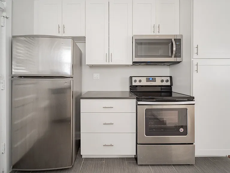 Updated Kitchen Stainless Steel Appliances 7357-2S