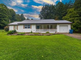 4101 Trace Creek Rd, Milton, WV 25541