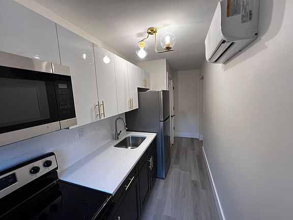 5th image of 184 Liberty St #3B