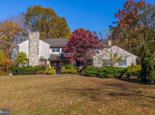 39 Bridge Rd, Lumberton, NJ 08048