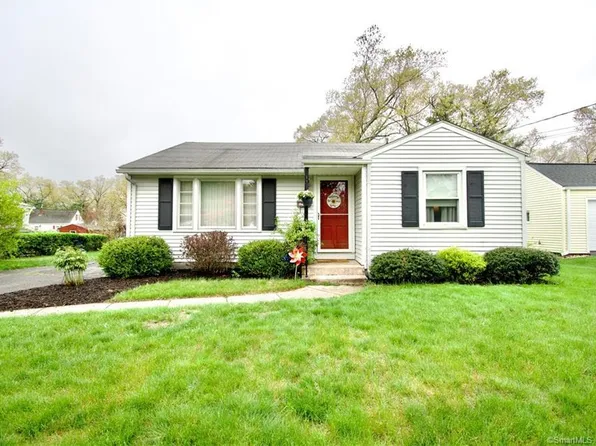 11 Wilstar Circle, Enfield, CT 06082