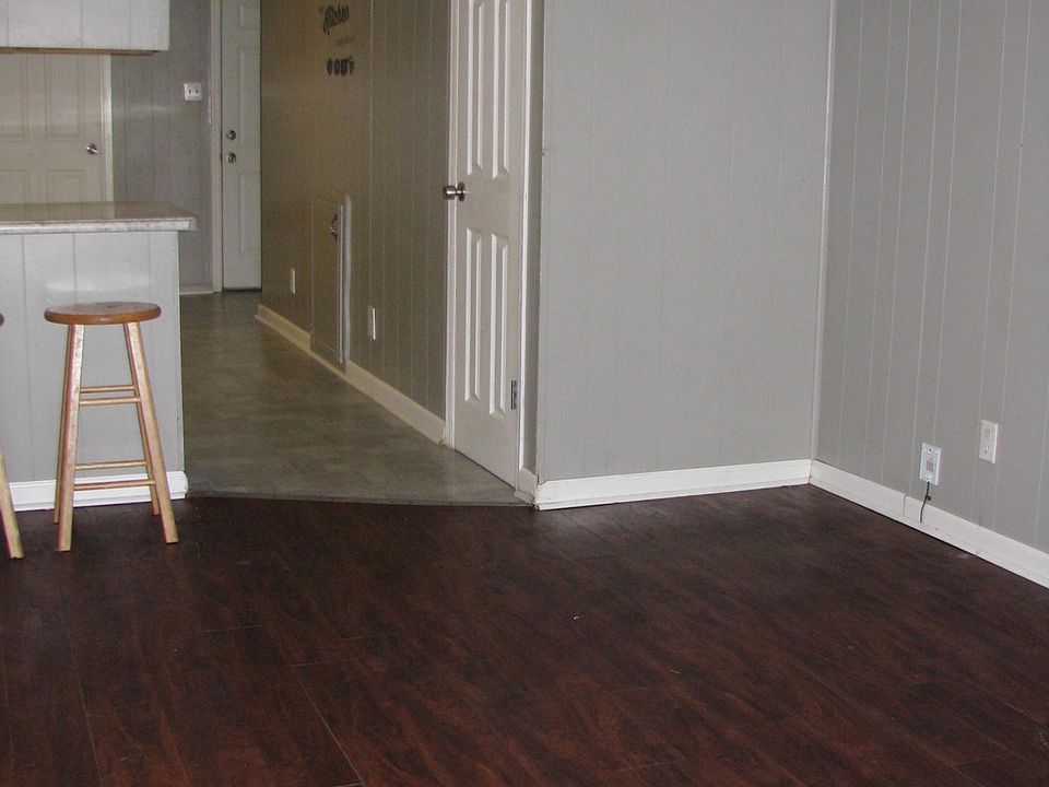 1st image of 7 Amber Ln APT D