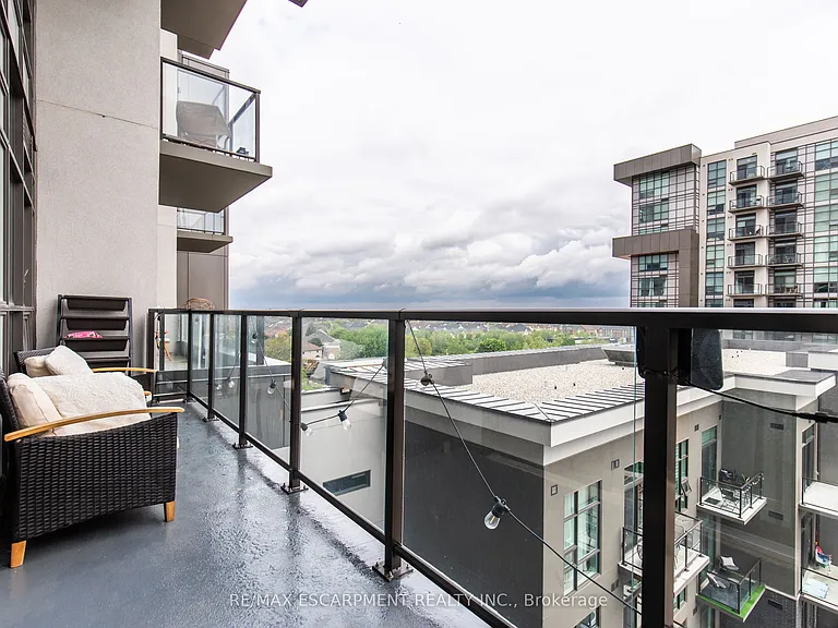 450 Dundas St E #708 — Photo 17