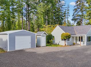 5609 Canary Rd, Florence, OR 97439