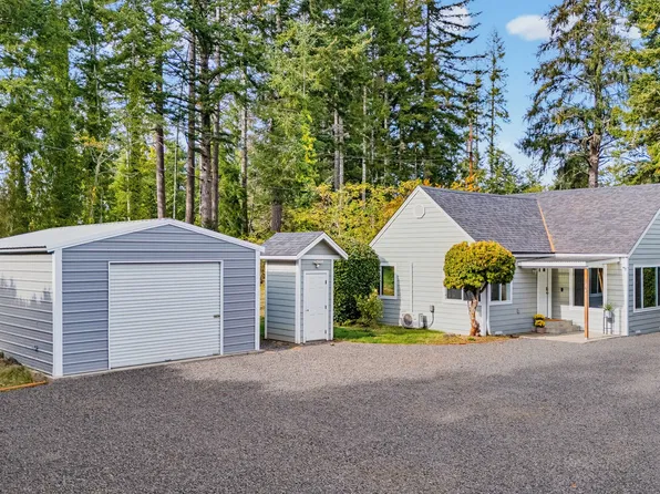 5609 Canary Rd, Florence, OR 97439