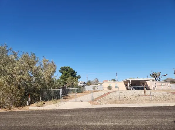 19232 Symeron Rd, Apple Valley, CA 92307