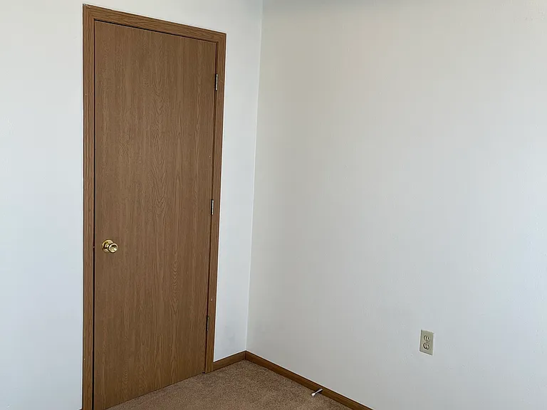 325 E College St #1611 — Photo 9